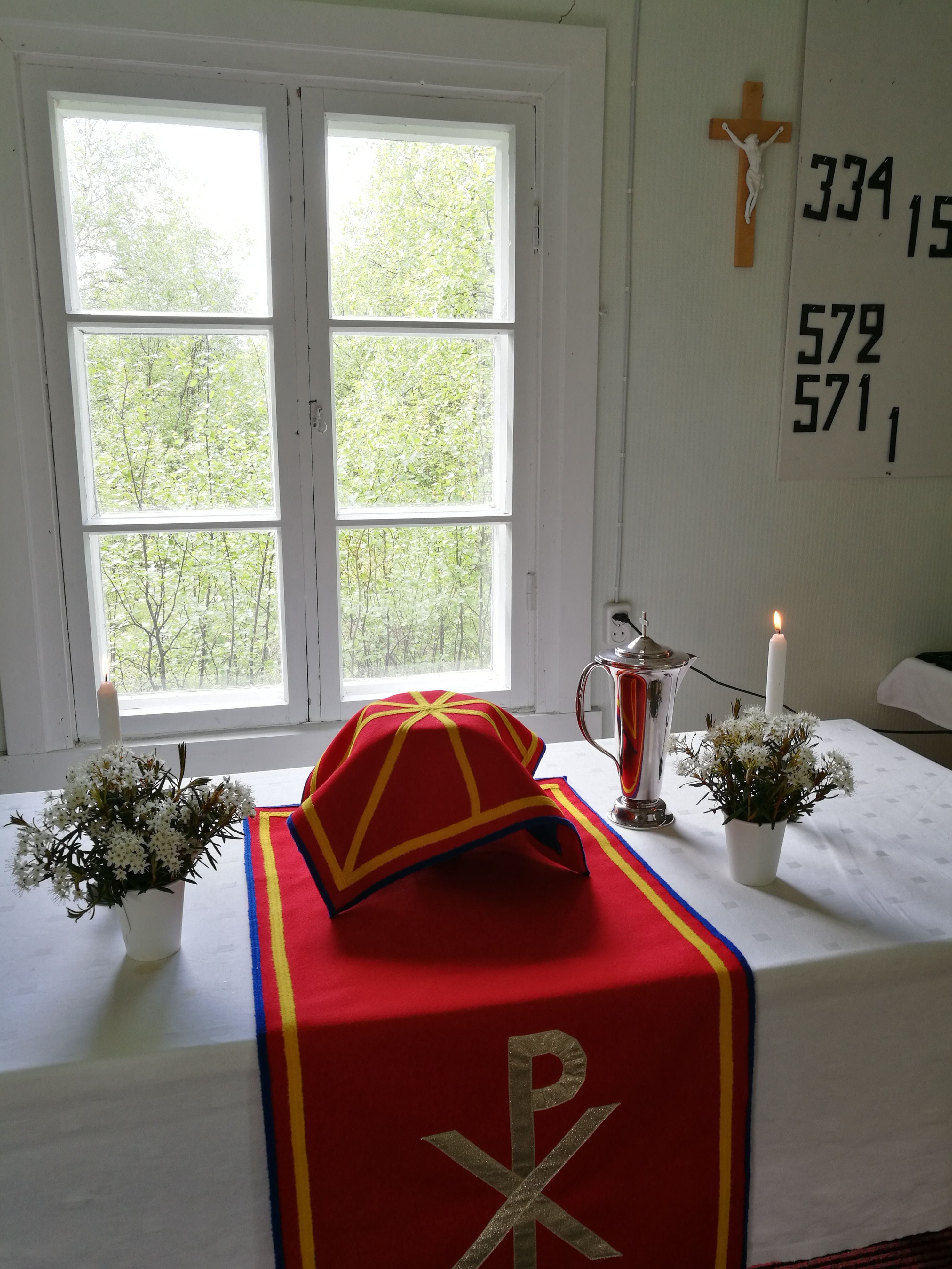 nuvvuksen rukoushuoneen alttari